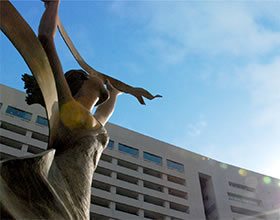 スペインフィエスタ会場:福岡市役所前ふれあい広場